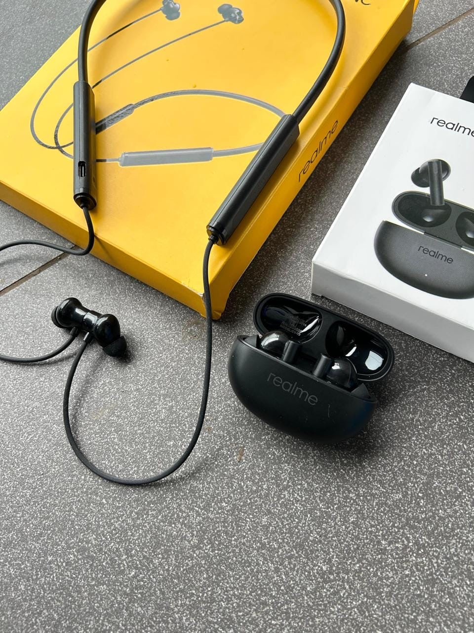 Realme Air 6 + Wireless 5 ANC combo